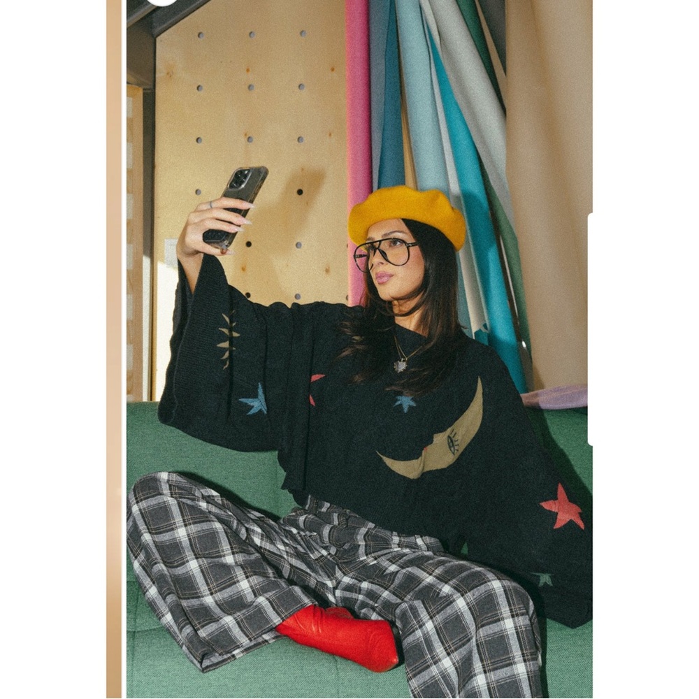 Child of the Universe Crop Cable Knit Sweater